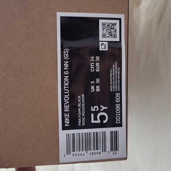 New nike - Picture 6 of 6